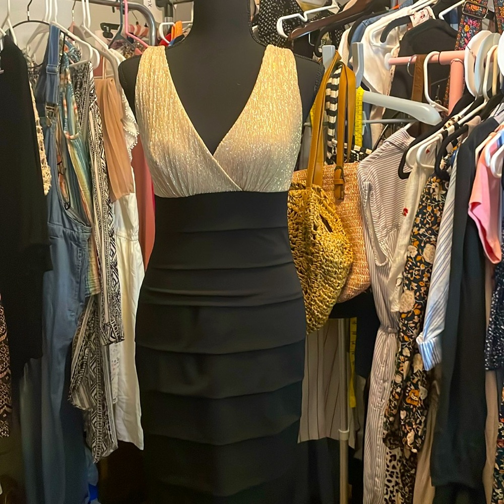 Enfocus Studio Sz 6 Blk & sparkling beige Dress
